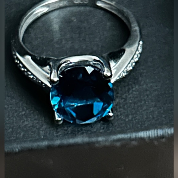 London Blue Topaz 3-5/8 carat diamond accent ring in 14k white gold. - Picture 2 of 4